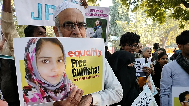 People gather at Jantar Mantar to demand the release of political prisoners