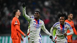 Lyon downed Eintracht Frankfurt 3-2
