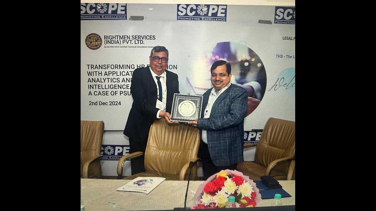 Mr. Alok Kumar, Founder, THS The Law Firm with Shri K.P. Mahadevaswamy, CMD, NBCC