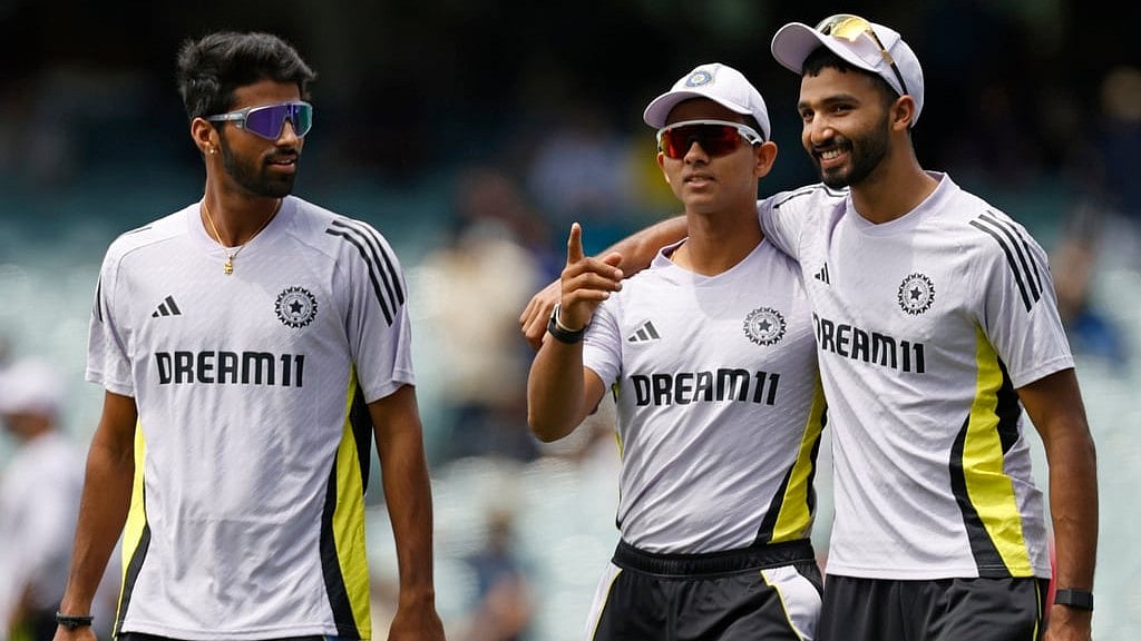 AP/James Elsby : (From L to R) Washington Sundar, Yashasvi Jaiswal and Devdutt Padikkal train in Adelaide during the second India vs Australia Test.