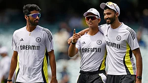 AP/James Elsby : (From L to R) Washington Sundar, Yashasvi Jaiswal and Devdutt Padikkal train in Adelaide during the second India vs Australia Test.