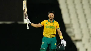AP : Reeza Hendricks celebrates his century during the second T20I between South Africa and Pakistan in Centurion.