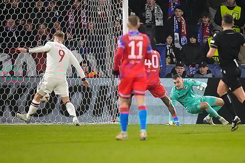 UEFA Europa League: Manchester United's Rasmus Hojlund, left, scores his side's opening goal