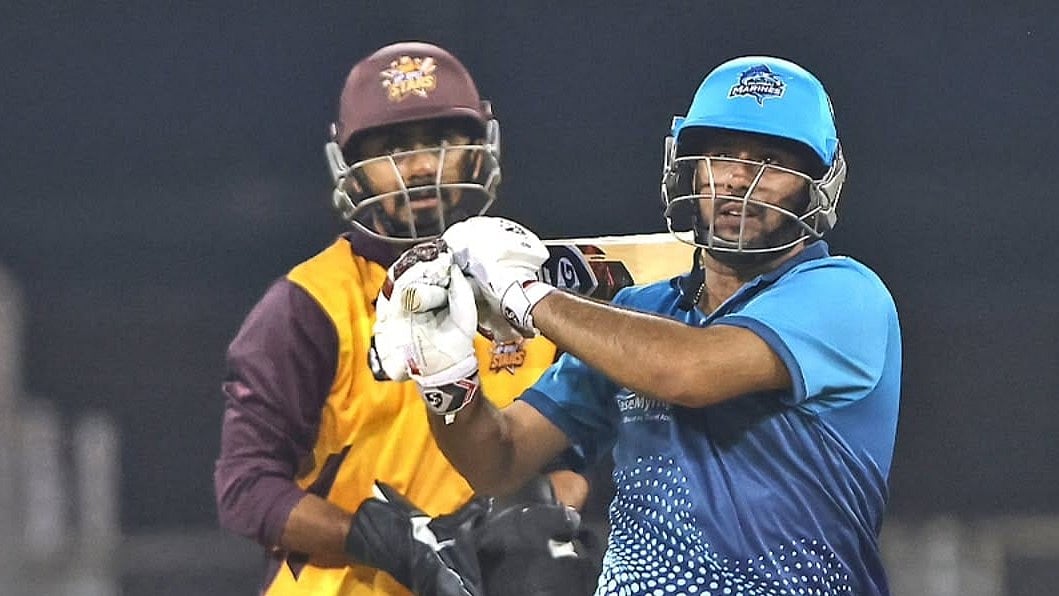 Big Cricket League  : Southern Spartans in action. 