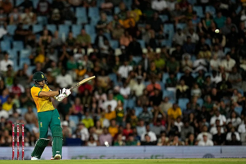 South Africa vs Pakistan 2nd T20I Cricket Photos at Centurion Park: Reeza Hendricks