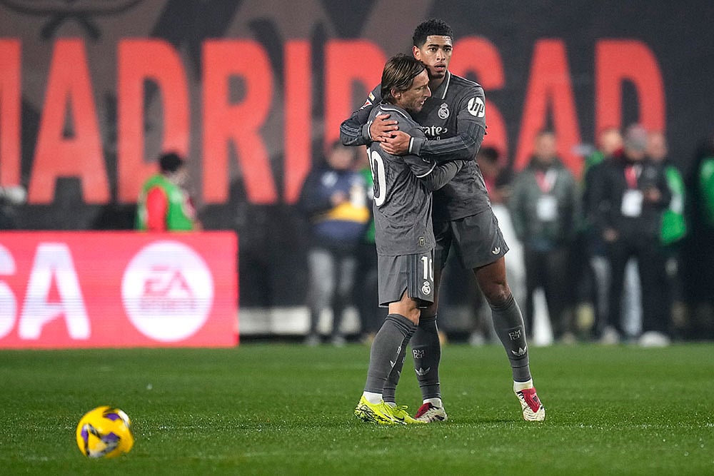Photo: AP/Manu Fernandez : Spain Soccer La Liga: Rayo Vallecano vs Real Madrid