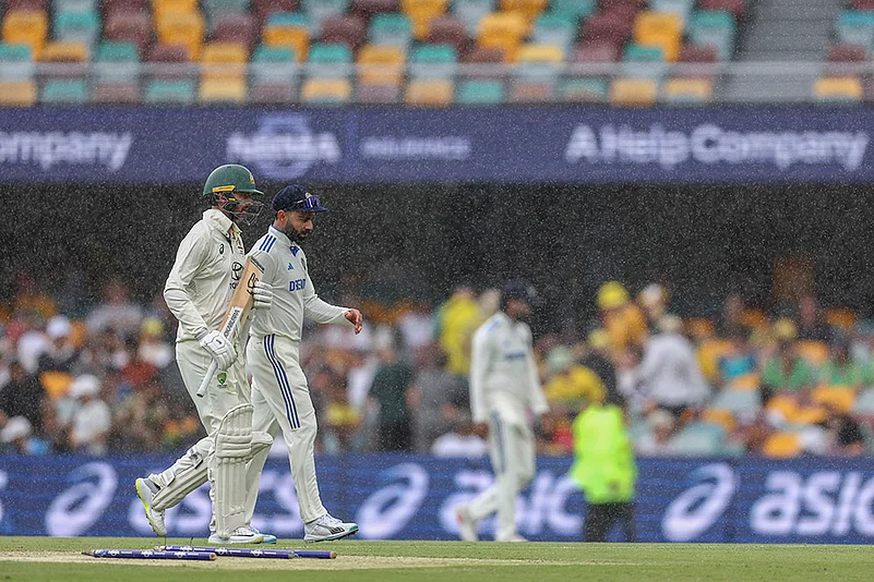 Border-Gavaskar cricket series at Gabba in Brisbane IND Vs AUS 3rd Test Day 3 Pics: Virat Kohli