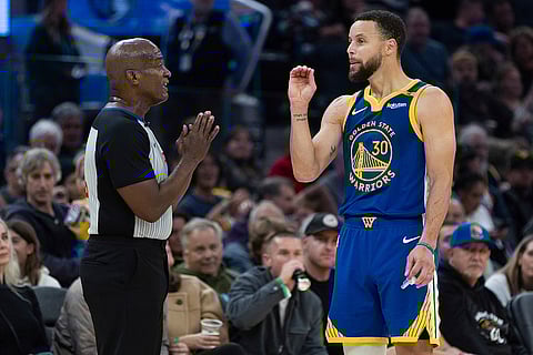 NBA 2024-25: Warriors guard Stephen Curry (30) speaks with an official