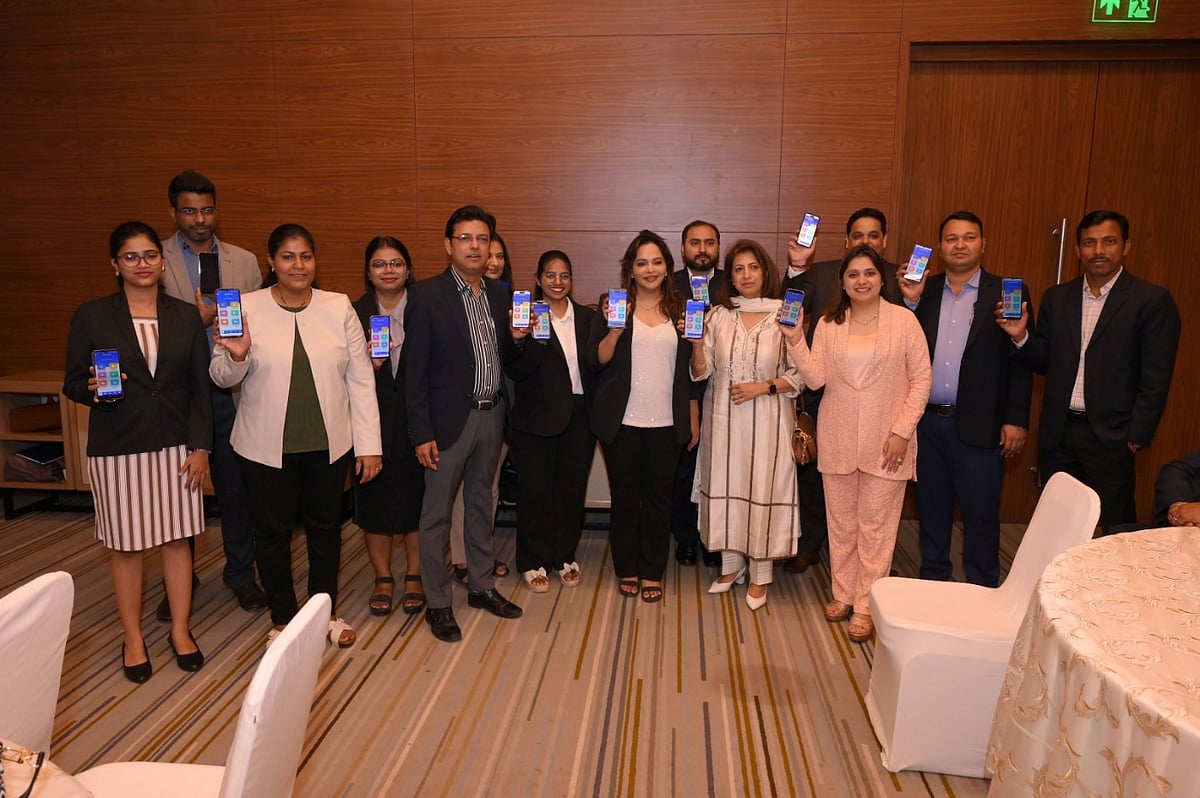 Launching India’s 1st CPR App “Revive CPR App” which gives nearby AED locations in real-time