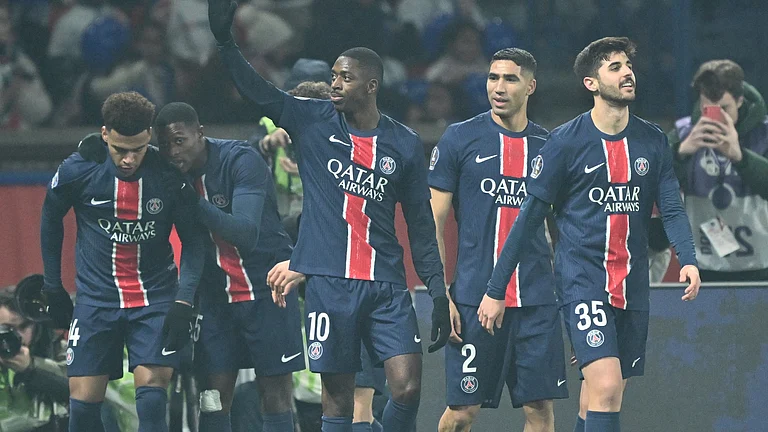 PSG saw off Lyon on Sunday. - null