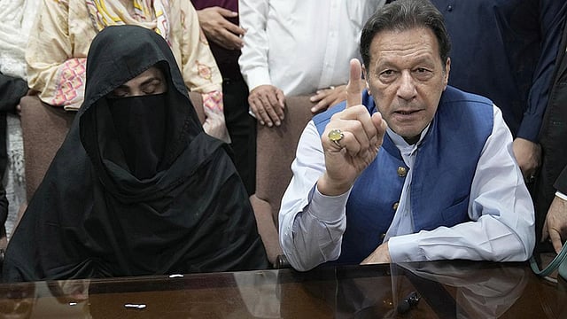 Toshakhana 2.0: Pak Court Extends Interim Bail Of Ex-PM Imran Khan And Wife Bushra Bibi 