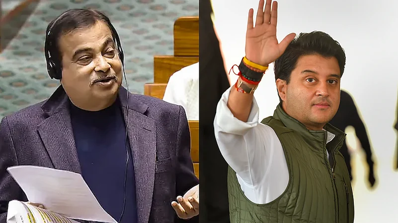 nitin gadkari Jyotiraditya Scindia