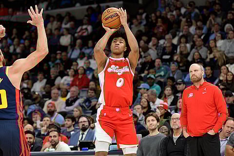 NBA: Grizzlies forward Jaylen Wells (0) shoots against the Warriors