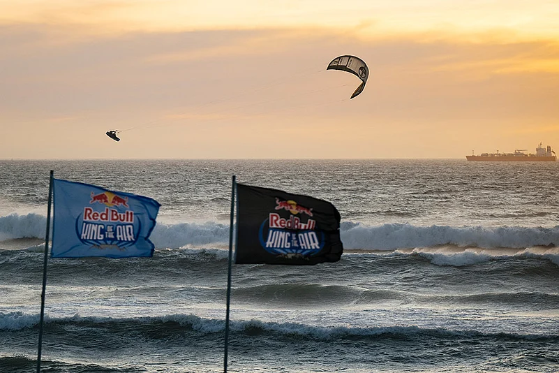 Red Bull King Of The Air 2024 Finale Air kiteboarding competition photos: 6