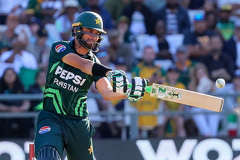 SA vs PAK 2nd ODI: Pakistan batsman Shaeen Afraid smashes the ball for 6