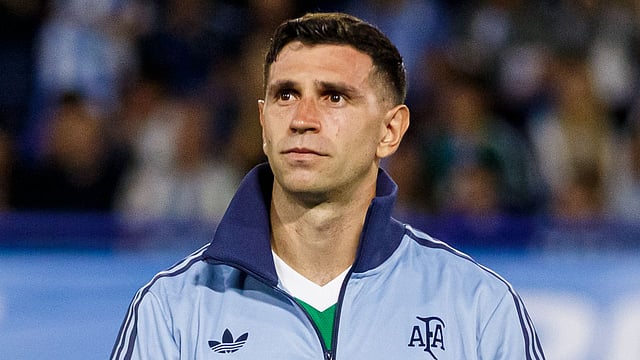 Aston Villa, Argentina Goalkeeper Emi Martinez Reveals Surprise Retirement Plan