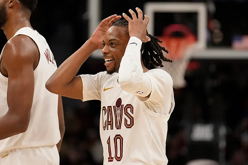 NBA Basketball Milwaukee Bucks vs Cleveland Cavaliers match pics: Darius Garland