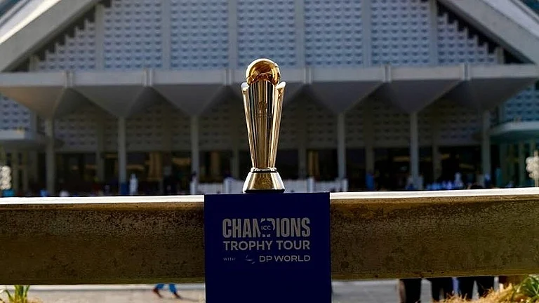 Champions Trophy. - X/TherealPCB