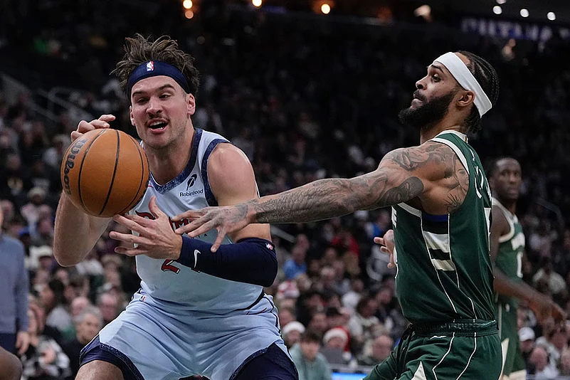 NBA Basketball: Milwaukee Bucks vs Washington Wizards