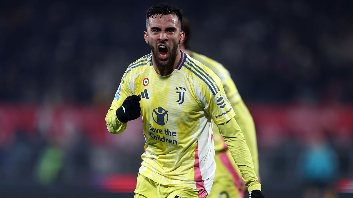 Gonzalez celebrates scoring Juve's winner