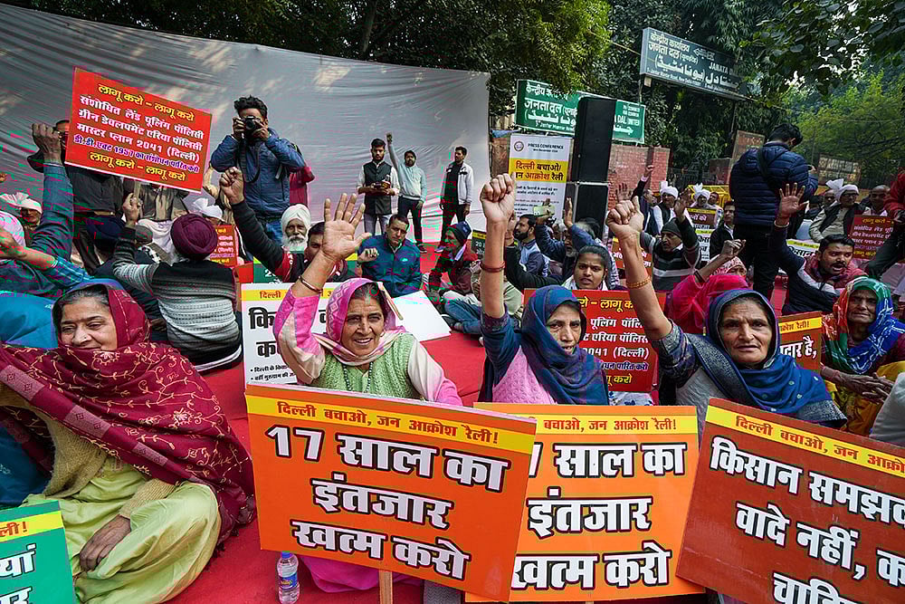 | Photo: PTI/Kamal Singh : Farmers' protest in Delhi