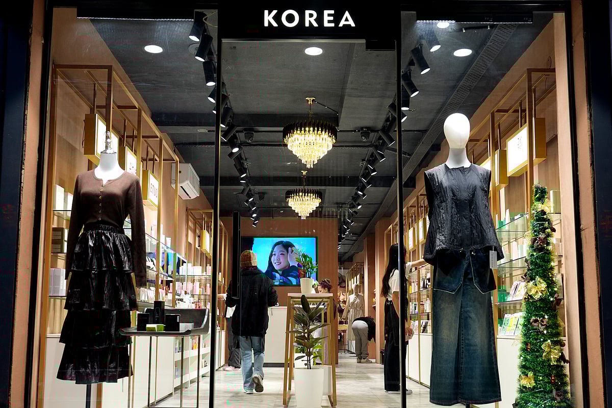 Suresh K Pandey : Korean fashion store in Humanyunpur in Delhi