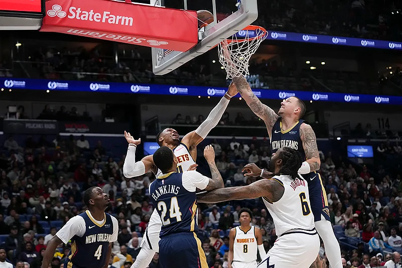 NBA 2024-25 New Orleans Pelicans Vs Denver Nuggets basketball game pics: Daniel Theis