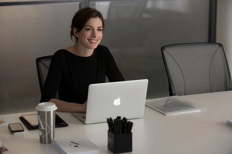 Anne Hathaway in The Intern