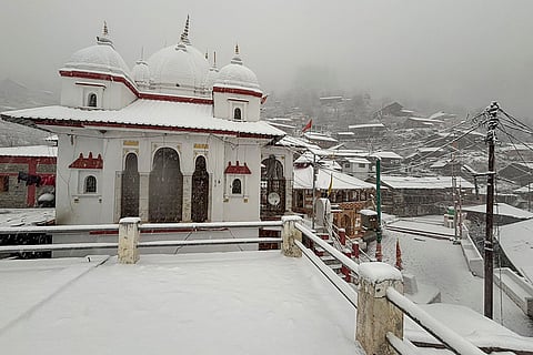 Weather: Fresh snowfall in Uttarkashi