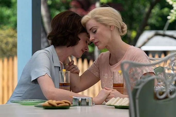 Anne Hathaway in Mothers Instinct