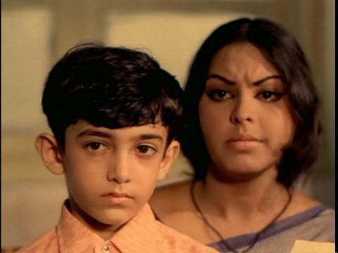 Amir Khan in Yaadon Ki Baaraat