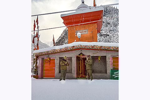 Weather: Fresh snowfall in Chamoli