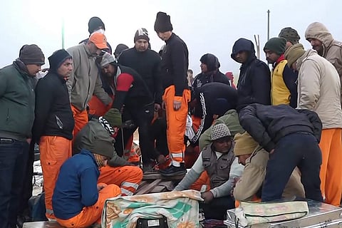 Rescue ops to save girl who fell in borewell