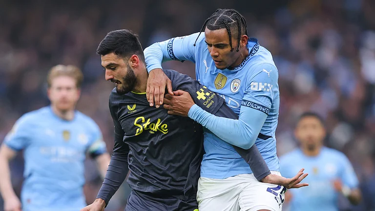 Manuel Akanji tussles with Armando Broja - null