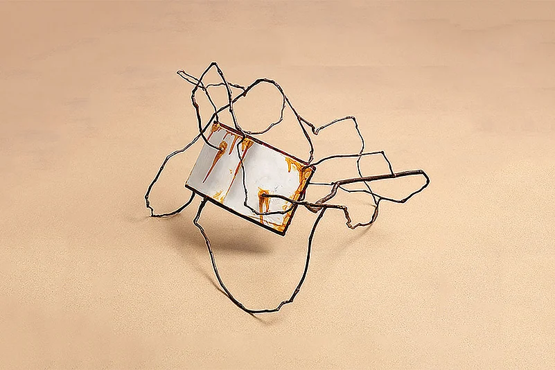 Informer 3 Artwork by British artist Bill Woodrow