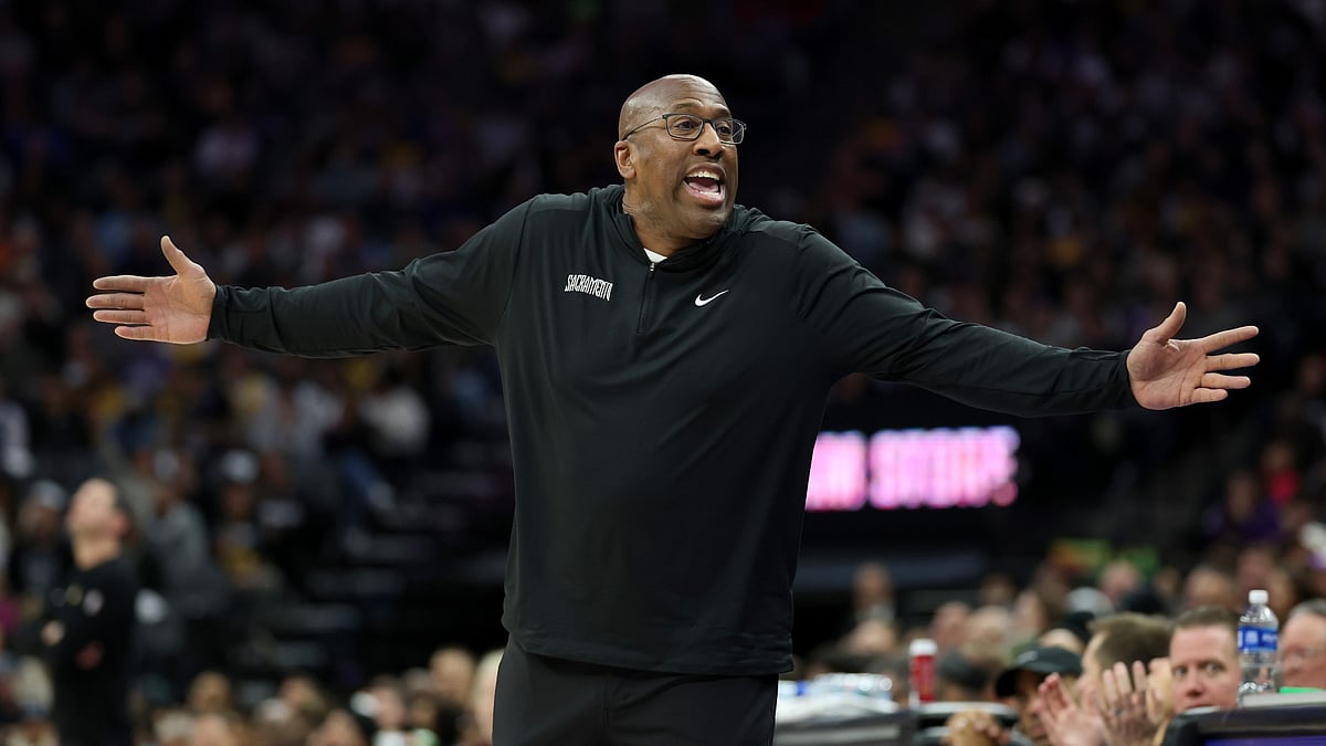 Sacramento Kings head coach Mike Brown reacts towards his bench during their game against the Los Angeles Lakers in the first half at Golden 1 Center on December 19, 2024 in Sacramento, California.