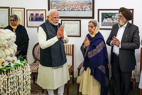 PM Modi pays tribute to Manmohan Singh
