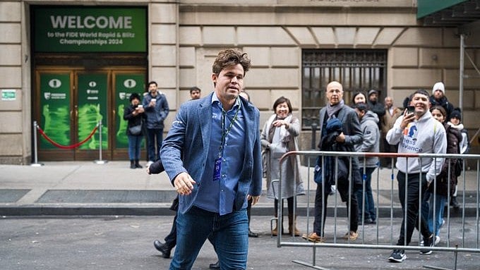 X/FIDE : Magnus Carlsen at World Rapid And Blitz Chess Championships.