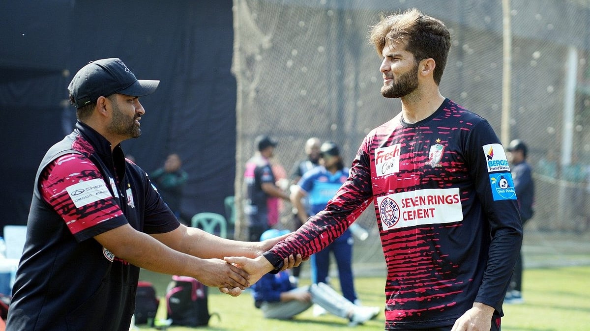 Photo: X | Farid Khan : Fortune Barishal captain Tamim Iqbal with Shaheen Afridi.