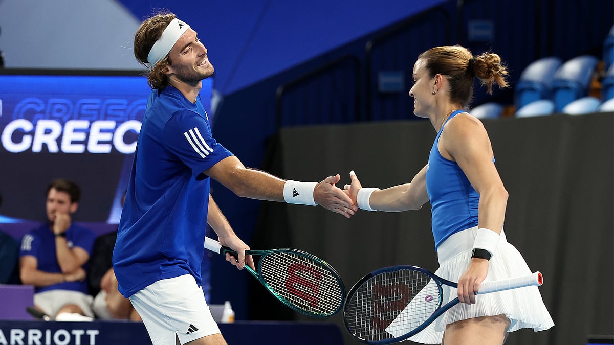 Stefanos Tsitsipas and Maria Sakkari earned Greece a 2-1 win over Spain at the United Cup