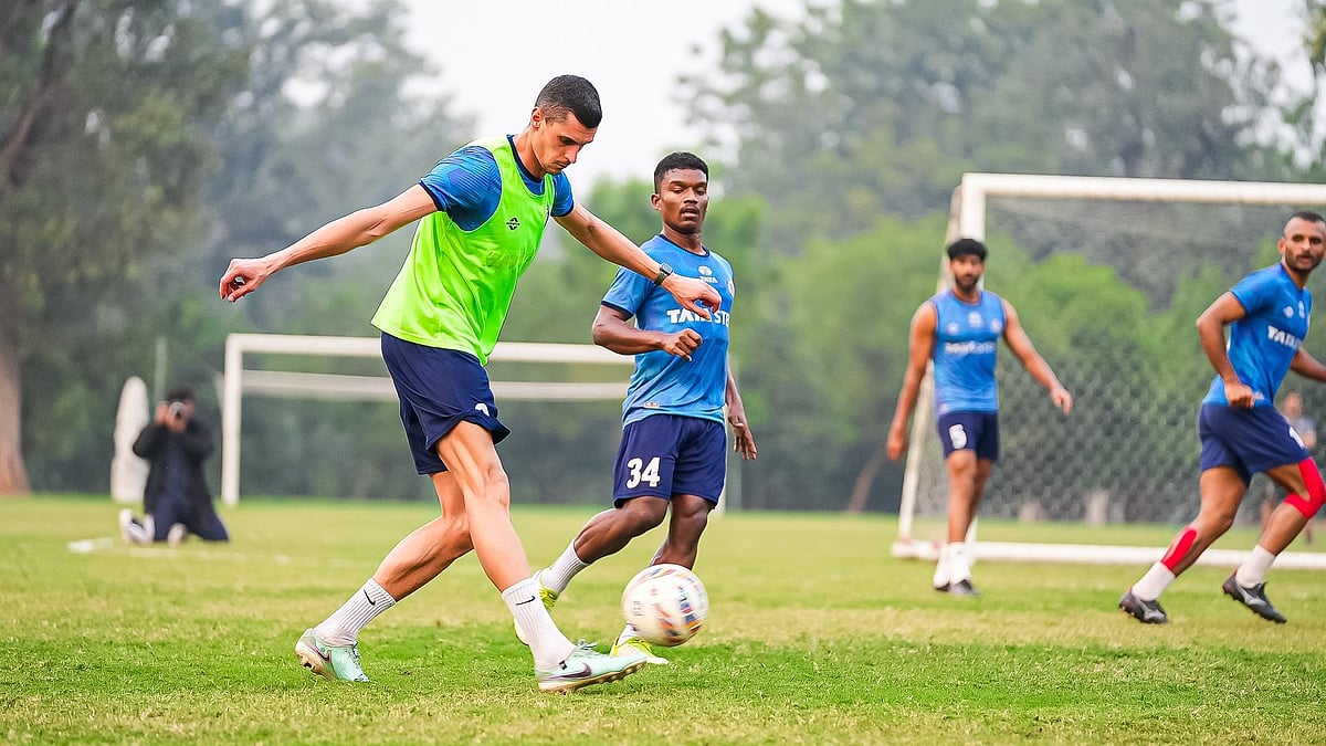 X/Jamshedpur FC : Jamshedpur FC players train ahead of their Indian Super League encounter against Kerala Blasters in Jamshedpur.