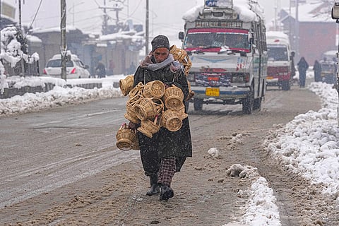 Weather: Heavy snowfall in J-K