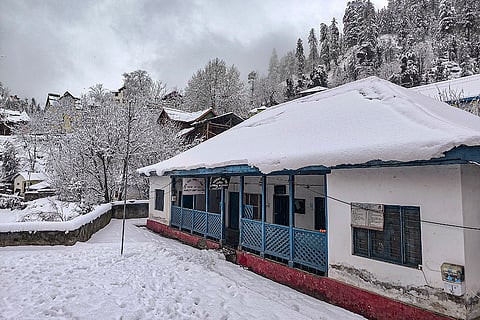 Weather: Fresh snowfall in Doda