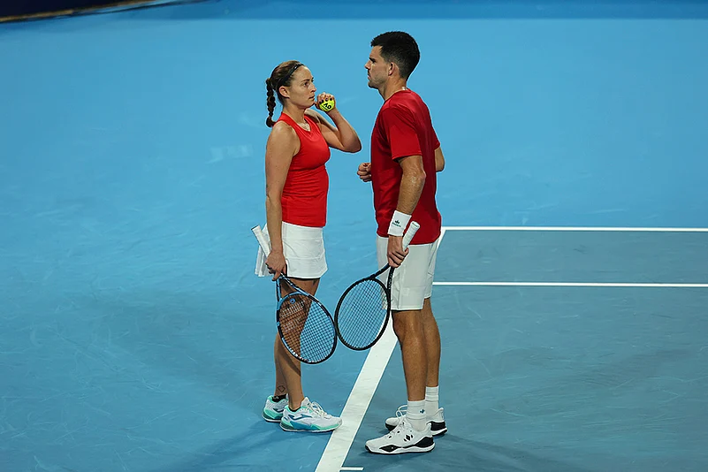 Australia Tennis United Cup 2024-25 Greece vs Spain: Sergio Martos Gornes & Yvonne Cavalle-Reimers