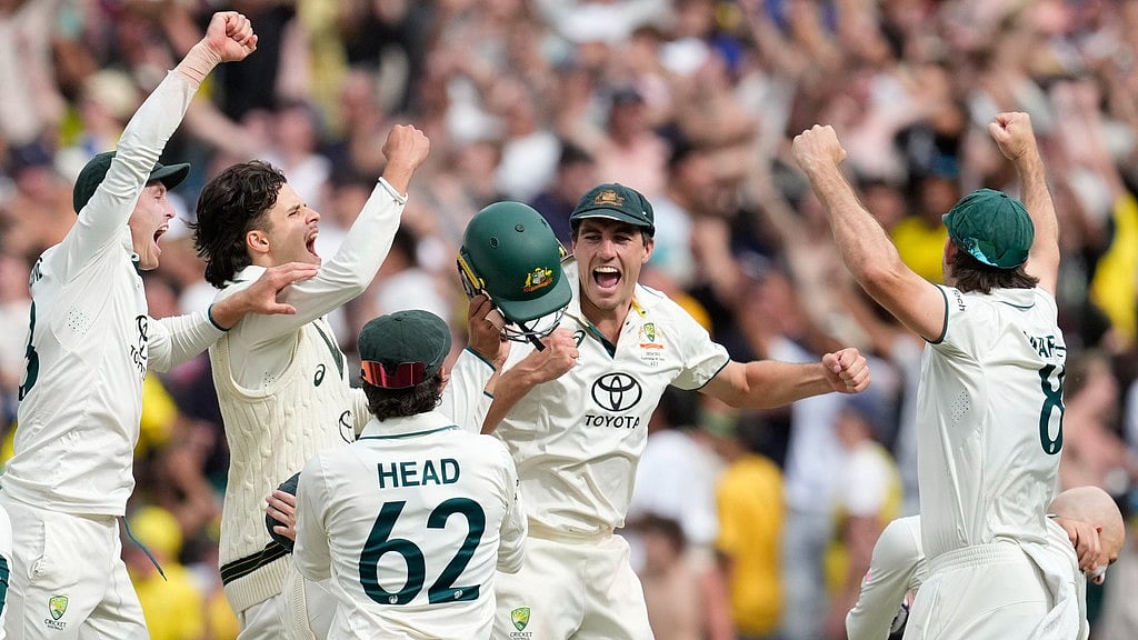 AP : Australia celebrate after winning the fourth Test against India in Melbourne.