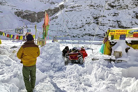 Weather: Snowfall at Lahaul & Spiti