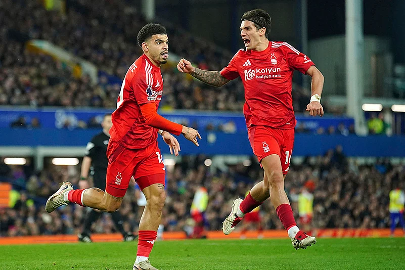 EPL 2024-25 soccer match Everton and Nottingham Forest football pics: Morgan Gibbs-White