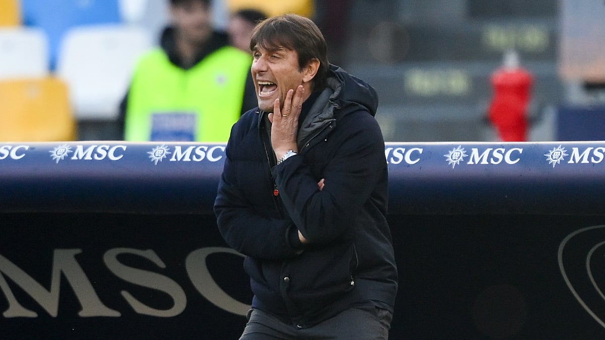 Antonio Conte during Napoli's win over Venezia.
