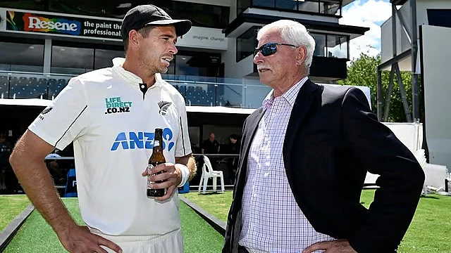New Zealands Tim Southee, left, and Sir Richard Hadlee
