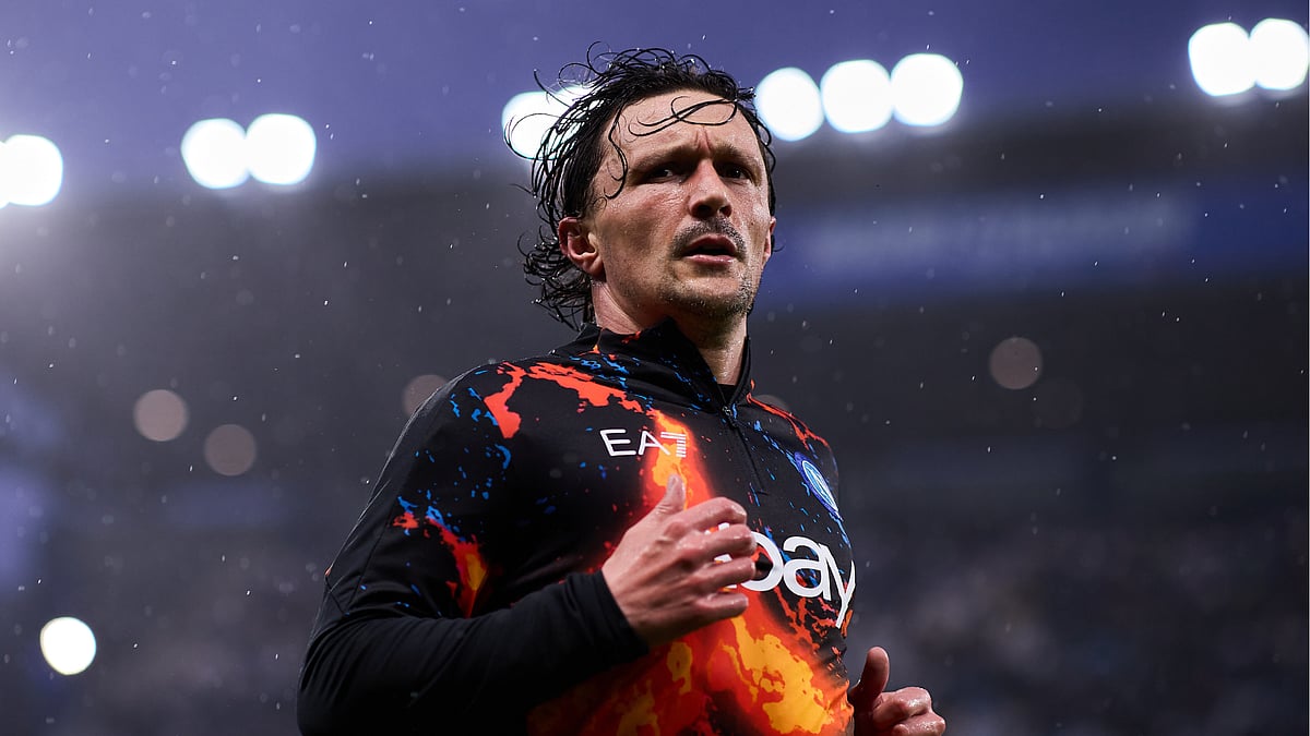 Napoli have decided to terminate Mario Rui's contract at the club